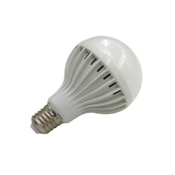 Bec cu senzor de lumina 12W E27 Bec cu senzor de lumina 12W E27