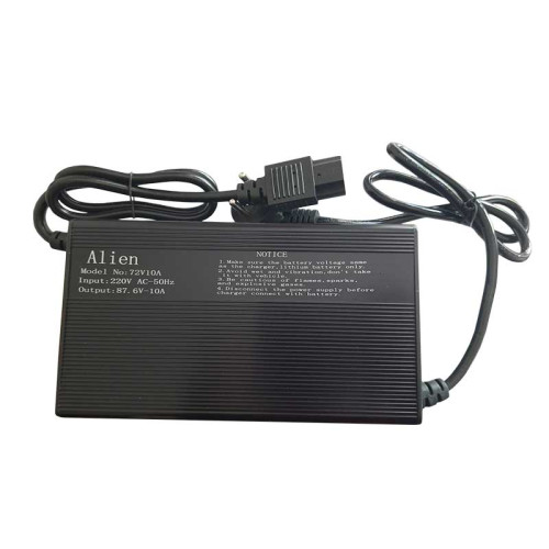 Incarcator scuter, tricicleta electrica Litiu 87.6V 10A Incarcator scuter, tricicleta electrica Litiu 87.6V 10A