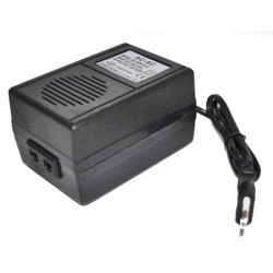 Convertor tensiune 220V-110V 450W Convertor tensiune 220V-110V 450W